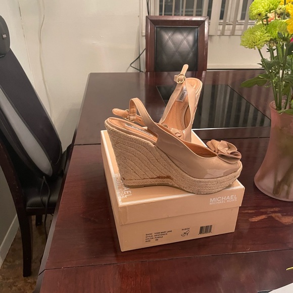 Steve Madden Bow sandal - Picture 3 of 4